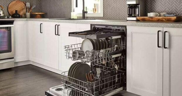 Gagnez un lave-vaisselle en acier noir grande capacité (2500 $)